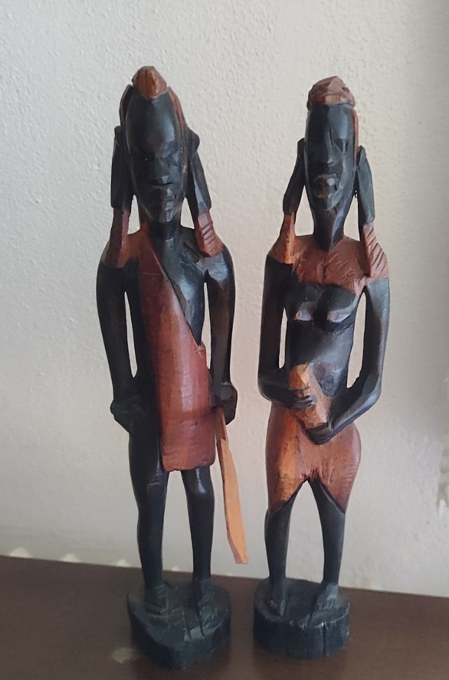 Coppia di sculture africane in legno