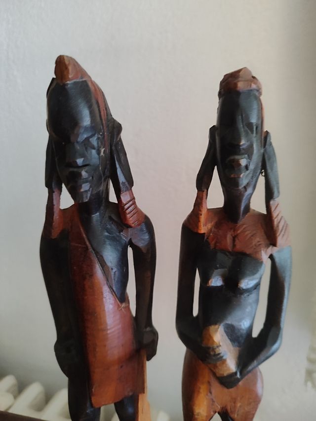 Coppia di sculture africane in legno