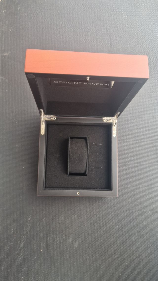 Scatola orologio Officine Panerai