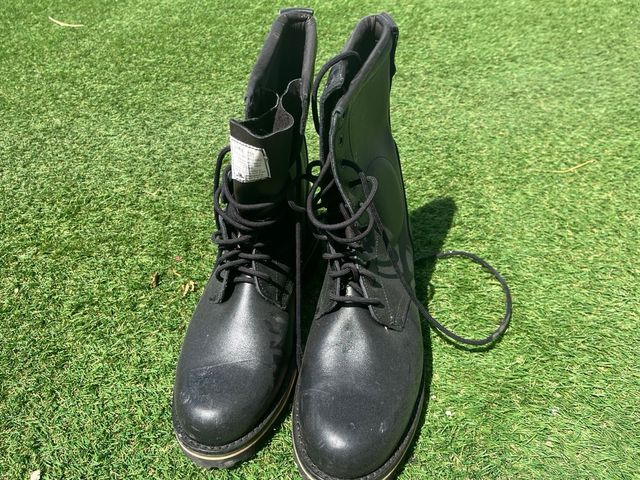 Botas de cuero negras