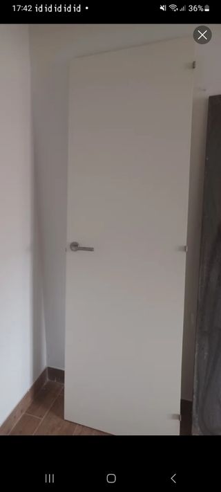 Puerta interior blanca lacada.Nueva a estrenar.