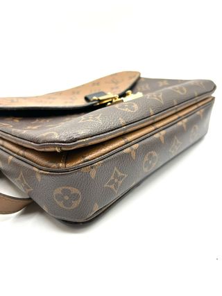 Borsa Louis Vuitton Metis Reverse