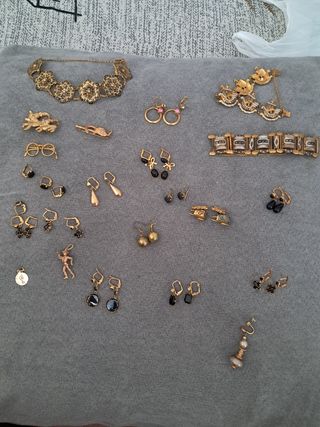 Pulseras y broches oro chapado años 50
