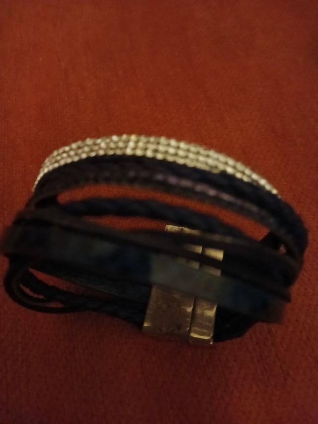 Pulsera triple piel beige-dorada y azul