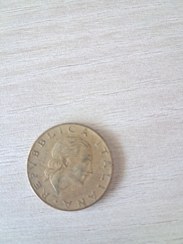 Moneda 200 Liras Italia 1979