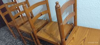 5 sillas madera marrón