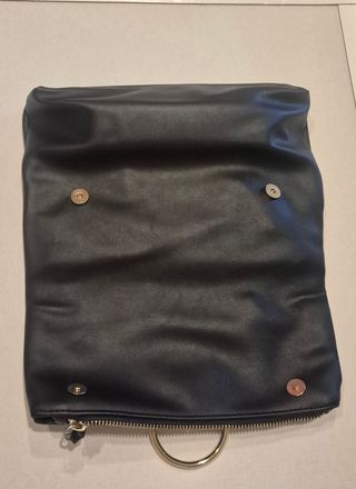 Borsa nera a tracolla