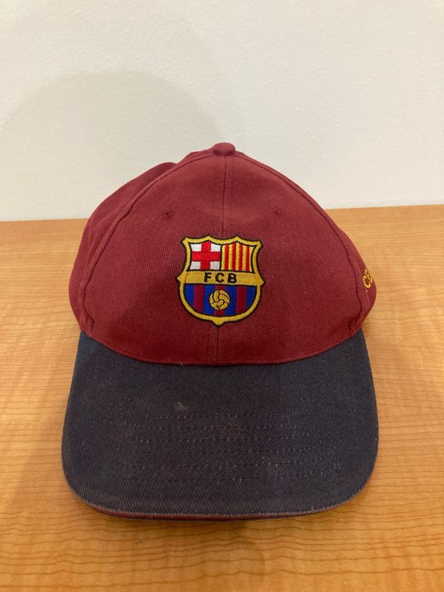 Gorra FC Barcelona (FCB) roja y negra