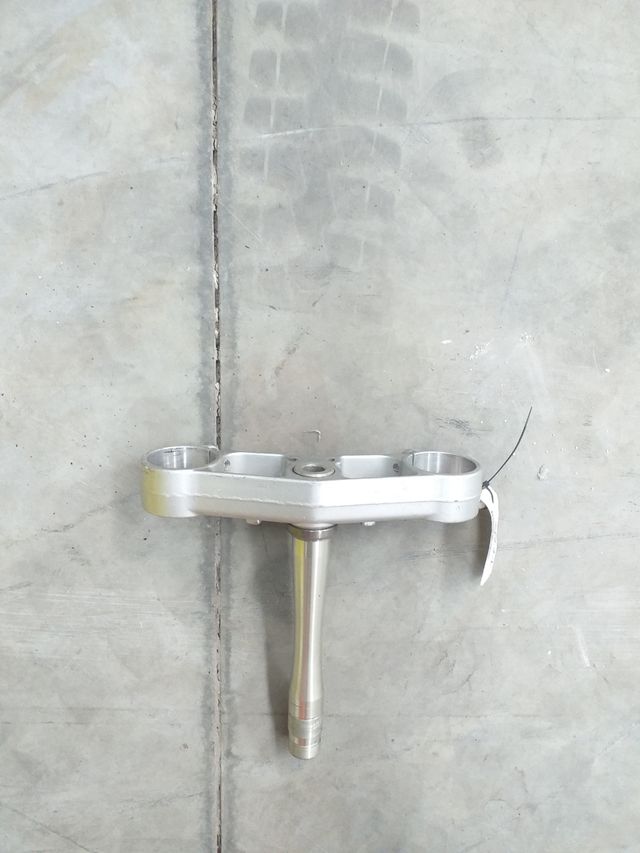 Tija inferior R1 2005