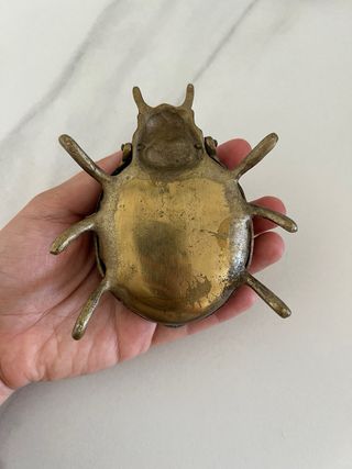 Cenicero vintage escarabajo