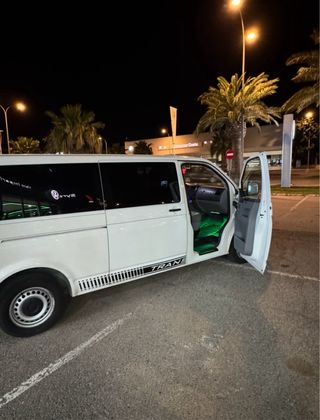 Volkswagen Transporter T5 2009