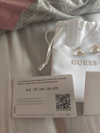Pendientes GUESS dorados con cristales