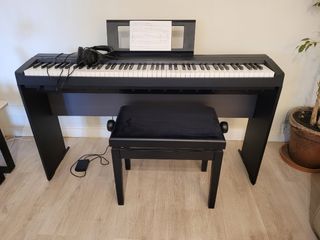 Yamaha P-45: Piano digital