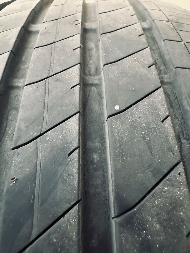 2 Neumáticos Bridgestone Turanza T005 - 215/45/R18