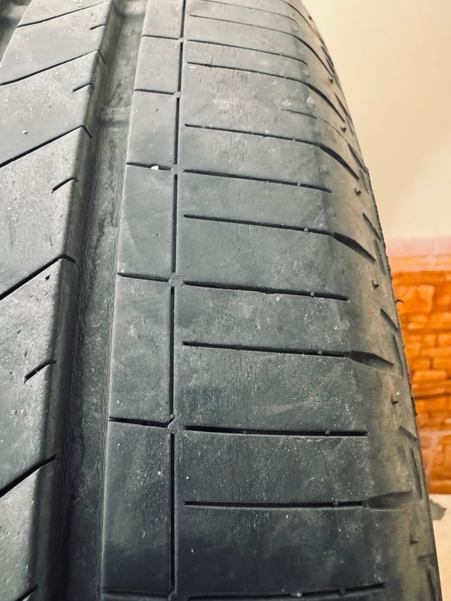 2 Neumáticos Bridgestone Turanza T005 - 215/45/R18