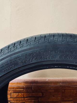 2 Neumáticos Bridgestone Turanza T005 - 215/45/R18