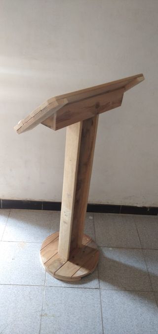 Atril madera hosteleria carta restaurante