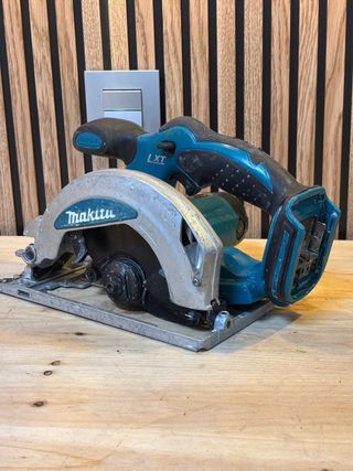 Sierra circular Makita DSS610 LXT