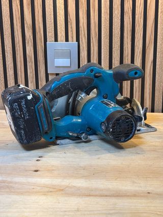 Sierra circular Makita DSS610