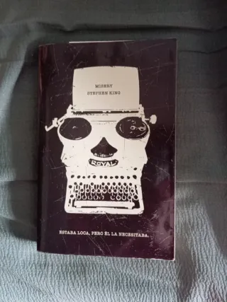 Misery/Un cadáver biblioteca/Asesinato campo golf