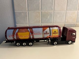 Modellino camion EKU Pils