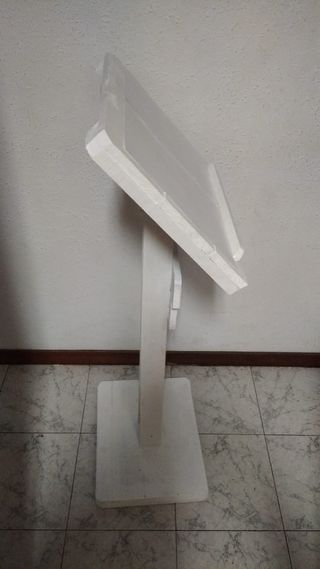 Atril portamenús hosteleria ESPERE AQUÍ blanco