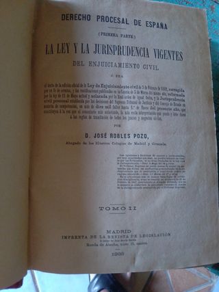  Libro antiguo de Enjuiciamiento civil

