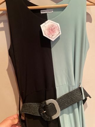 Vestido bicolor con cinturon