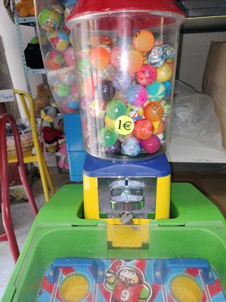 Máquina pinball warrior, con pelotas saltarinas 