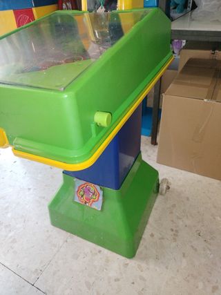 Máquina pinball warrior, con pelotas saltarinas 