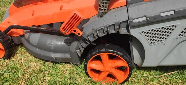 Cortacésped y cortaseto Redback 40V