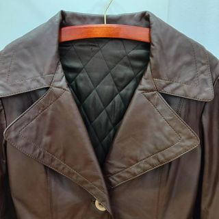 Oferta! Abrigo cuero marrón modelo vintage, Oferta