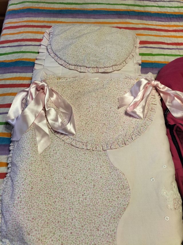 Sacos y edredón capazo bebé TODO 50 EUROS