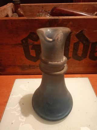 Frasco antiguo de cristal