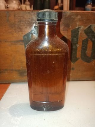 Frasco antiguo de cristal