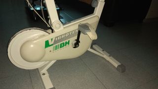 Bicicleta estática BH Vibrotempo