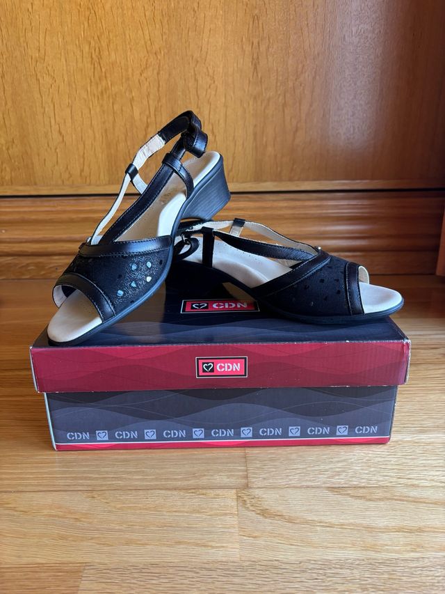 Sandalias Scholl mujer negras