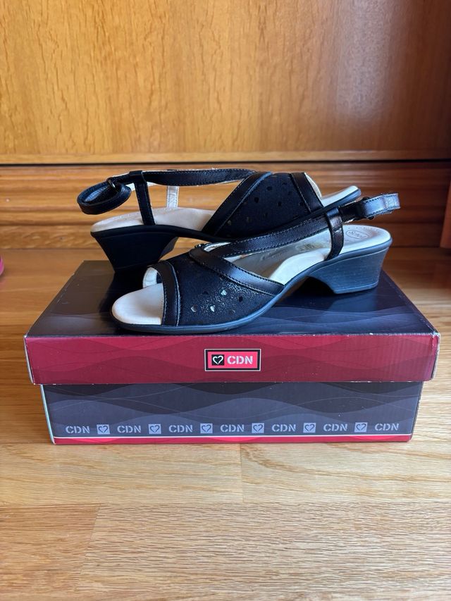 Sandalias Scholl mujer negras