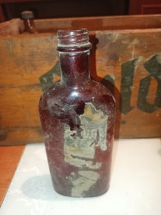 Frasco antiguo de cristal