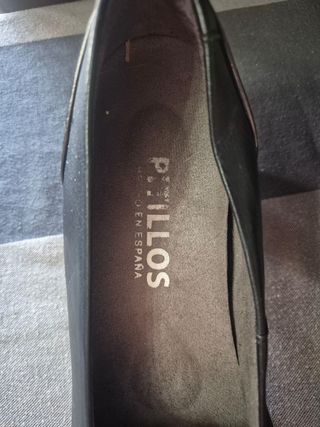 Zapatos salón negros PITILLOS