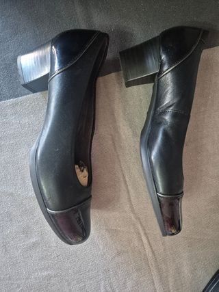 Zapatos salón negros PITILLOS