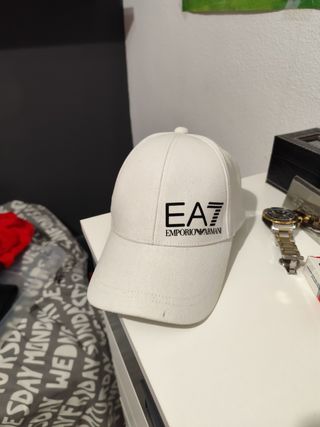 Gorra Emporio Armani EA7 blanca