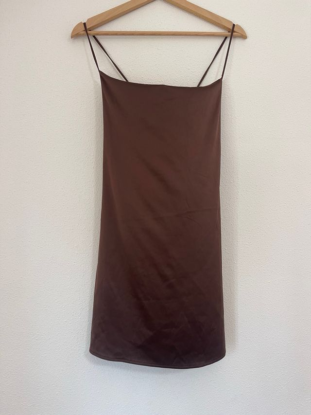Vestido corto marrón