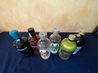 6 bottiglie Gin vuote:a coppie diverse