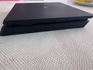 PS4 (PlayStation 4) 1000GB