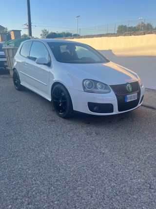 Volkswagen Golf GTI 2005
