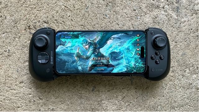 SCUF NOMAD - Control iPhone