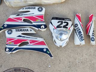 2 juegos de plasticos Yamaha WR 450 2009