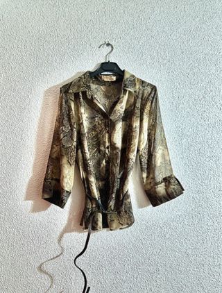 Blusa seda marrón beis