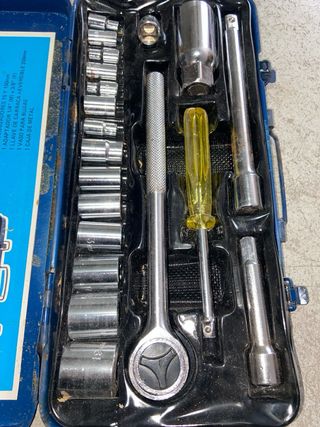 Juego de llaves 1/4" y 3/8" - 21 piezas